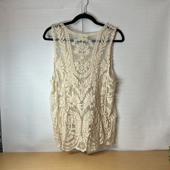 BOBBIE BROOKS Medium Shear Beige Sleeveless Embroidered Womens Lace Blouse - Picture 2 of 5